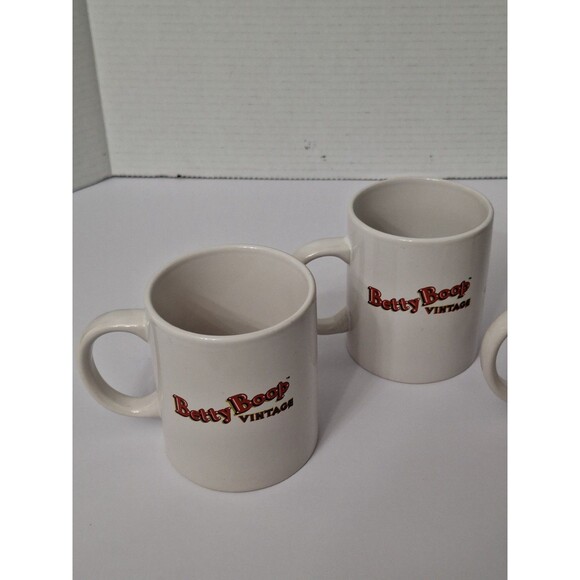Betty Boop Coffee Mugs 2008 Kings Feature Syndicate SET of 3 Excellent Condition - Picture 7 of 10